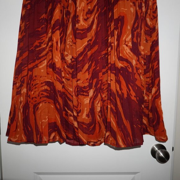 Her Destiny - Pleated Orange, Burgandy and Red Skirt (Size 1X) - Picture 3 of 3